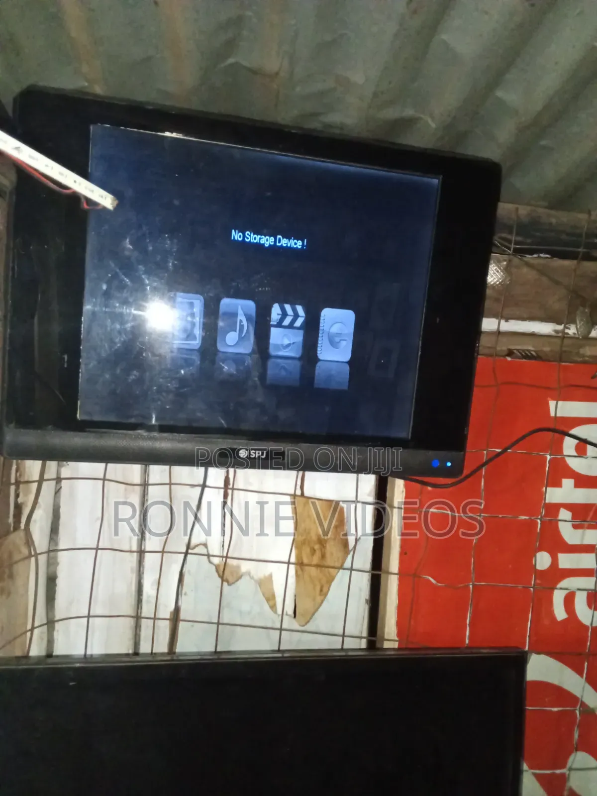 14 Inch TV