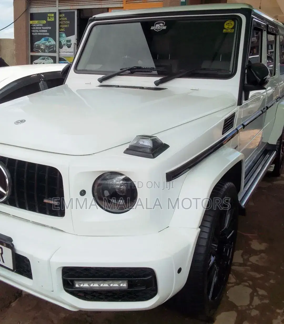Mercedes-Benz G-Class 2017 White