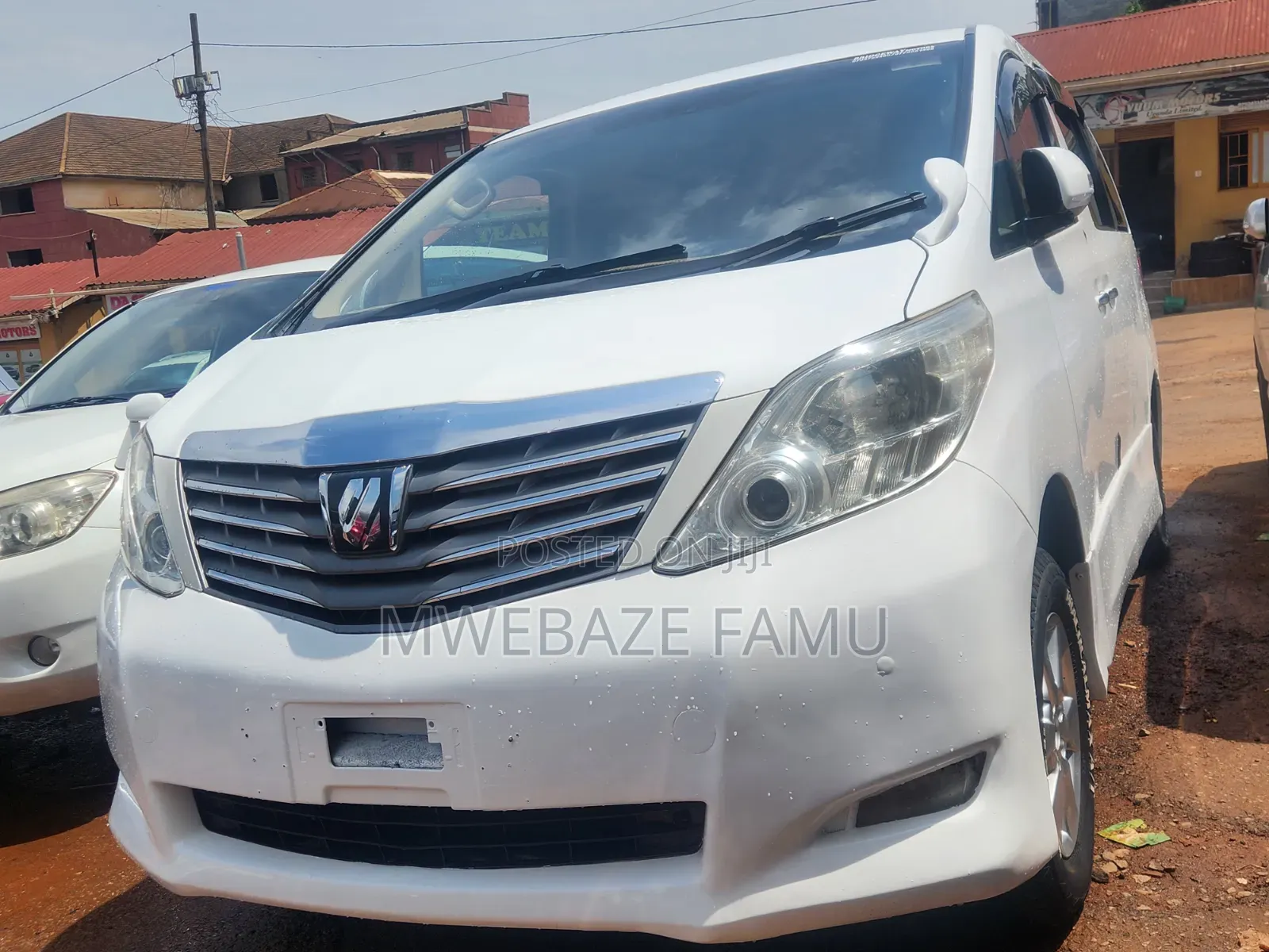 Toyota Alphard 2010