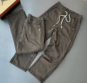 Bagi Sweaterpants