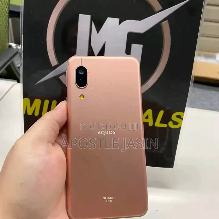 Sharp Aquos Sense 3 SHV45 64 GB Gold