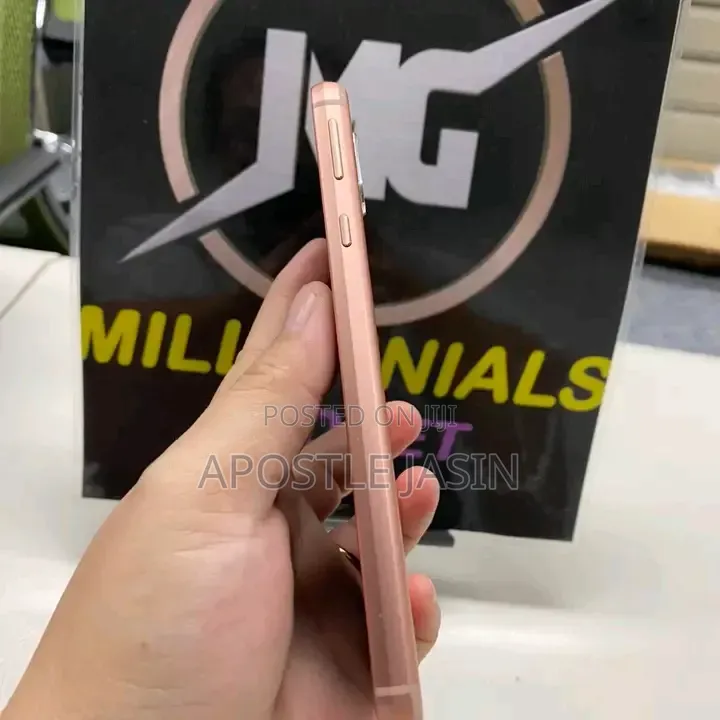 Sharp Aquos Sense 3 SHV45 64 GB Gold