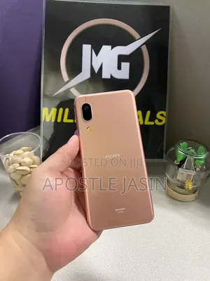 Sharp Aquos Sense 3 SHV45 64 GB Gold
