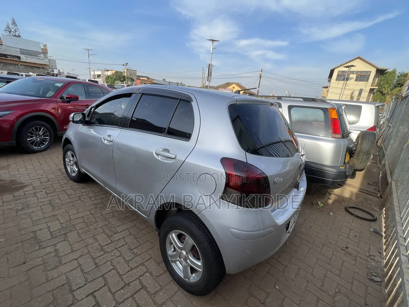 Toyota Vitz 2008 Silver