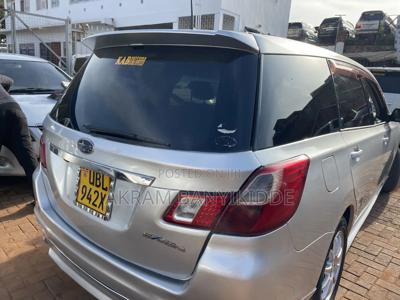 Subaru Exiga 2010 Silver