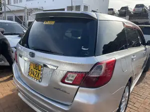 Subaru Exiga 2010 Silver