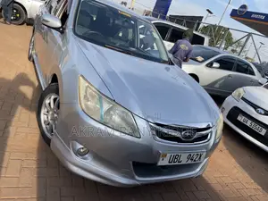 Subaru Exiga 2010 Silver