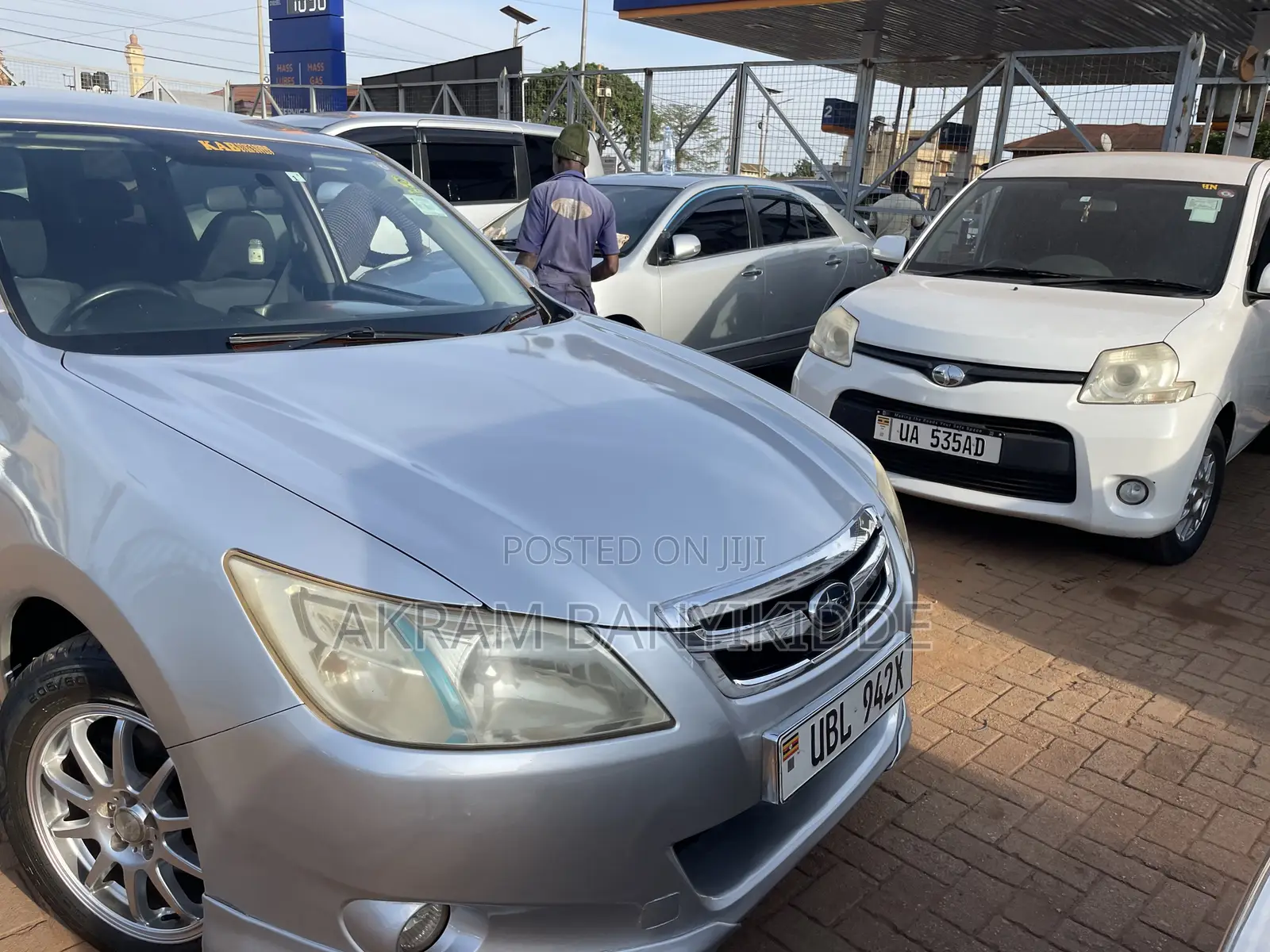 Subaru Exiga 2010 Silver