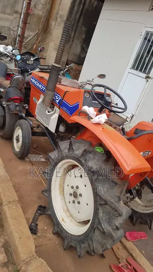 Hinomoto Farm Tractor