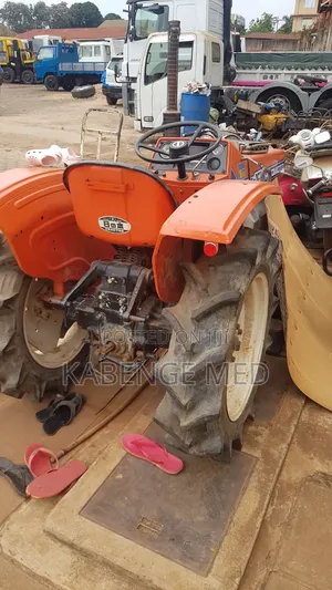 Hinomoto Farm Tractor