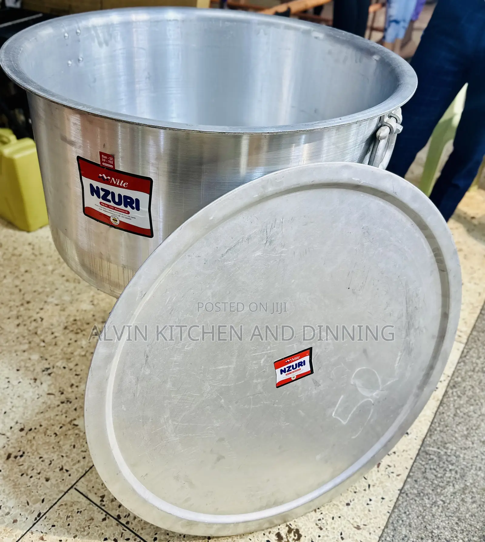 Heavy-Duty Cooking Saucepan 152L
