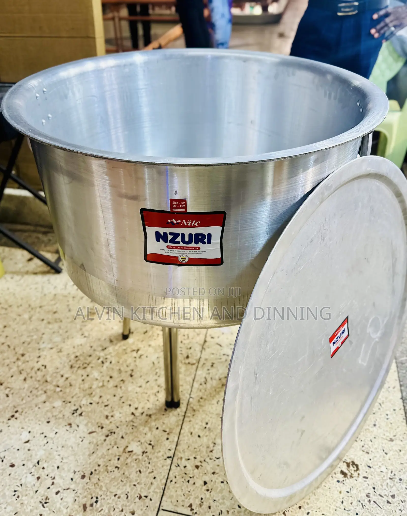 Heavy-Duty Cooking Saucepan 152L