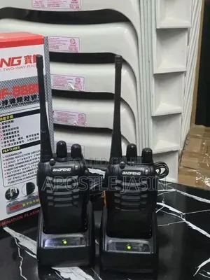 2 in 1 Pack Walkie Talkies {Baofeng