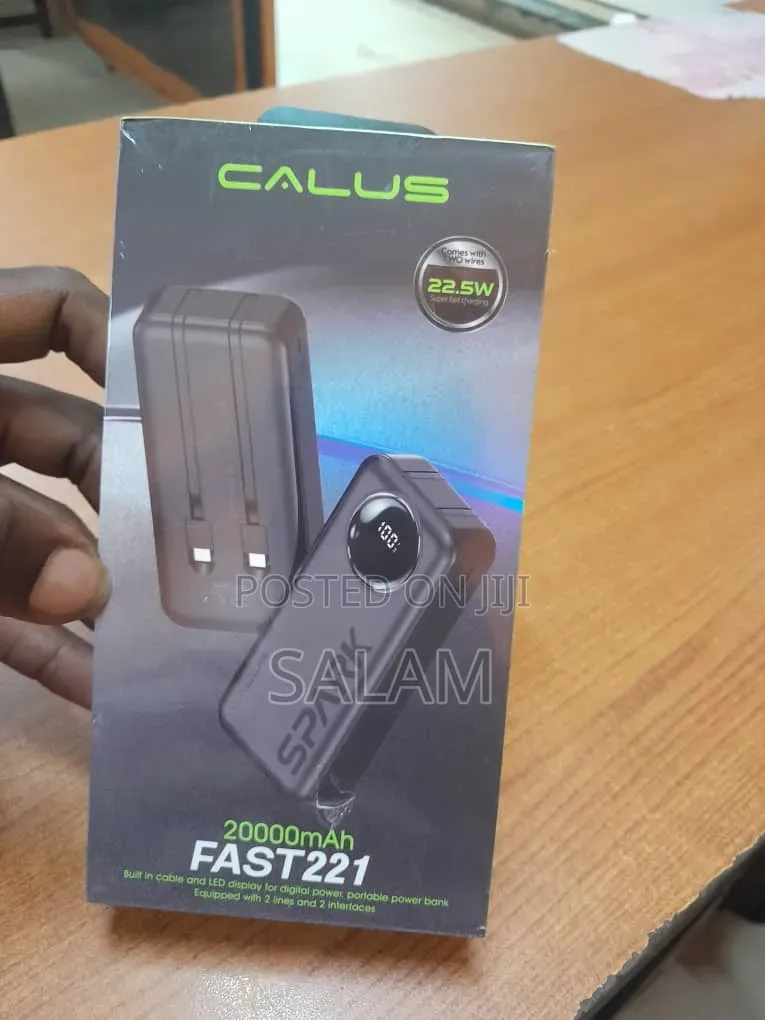 20000mAh 22.5W Super Fast Charging Power Bank With Built-in Cables