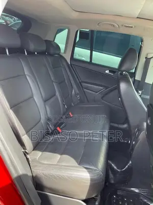 Volkswagen Tiguan 2.0 S 2009 Red