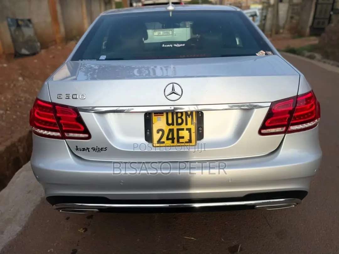 Mercedes-Benz E300 2016 Silver
