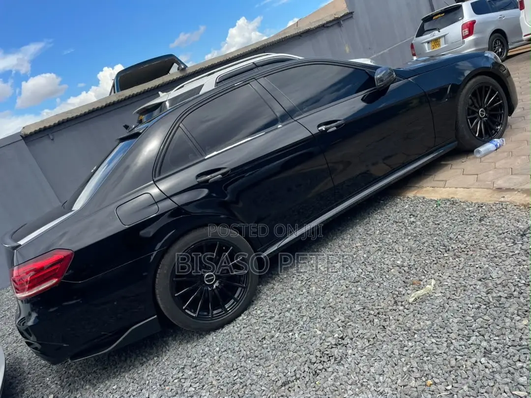Mercedes-Benz E250 2011 Black