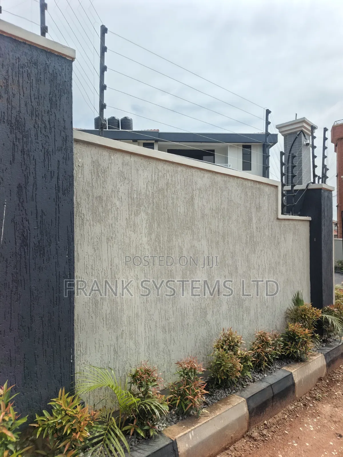 Electric Fence With Alarm System