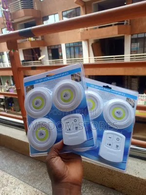 3pcs Set Wireless COB LED Puck Lights With a Remote Control.