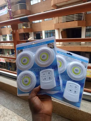 3pcs Set Wireless COB LED Puck Lights With a Remote Control.