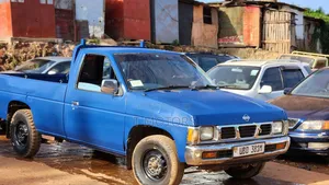 Nissan Pick-Up 1991 Black