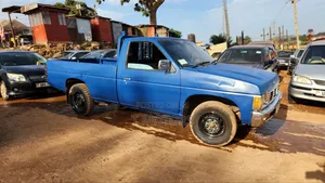 Nissan Pick-Up 1991 Black