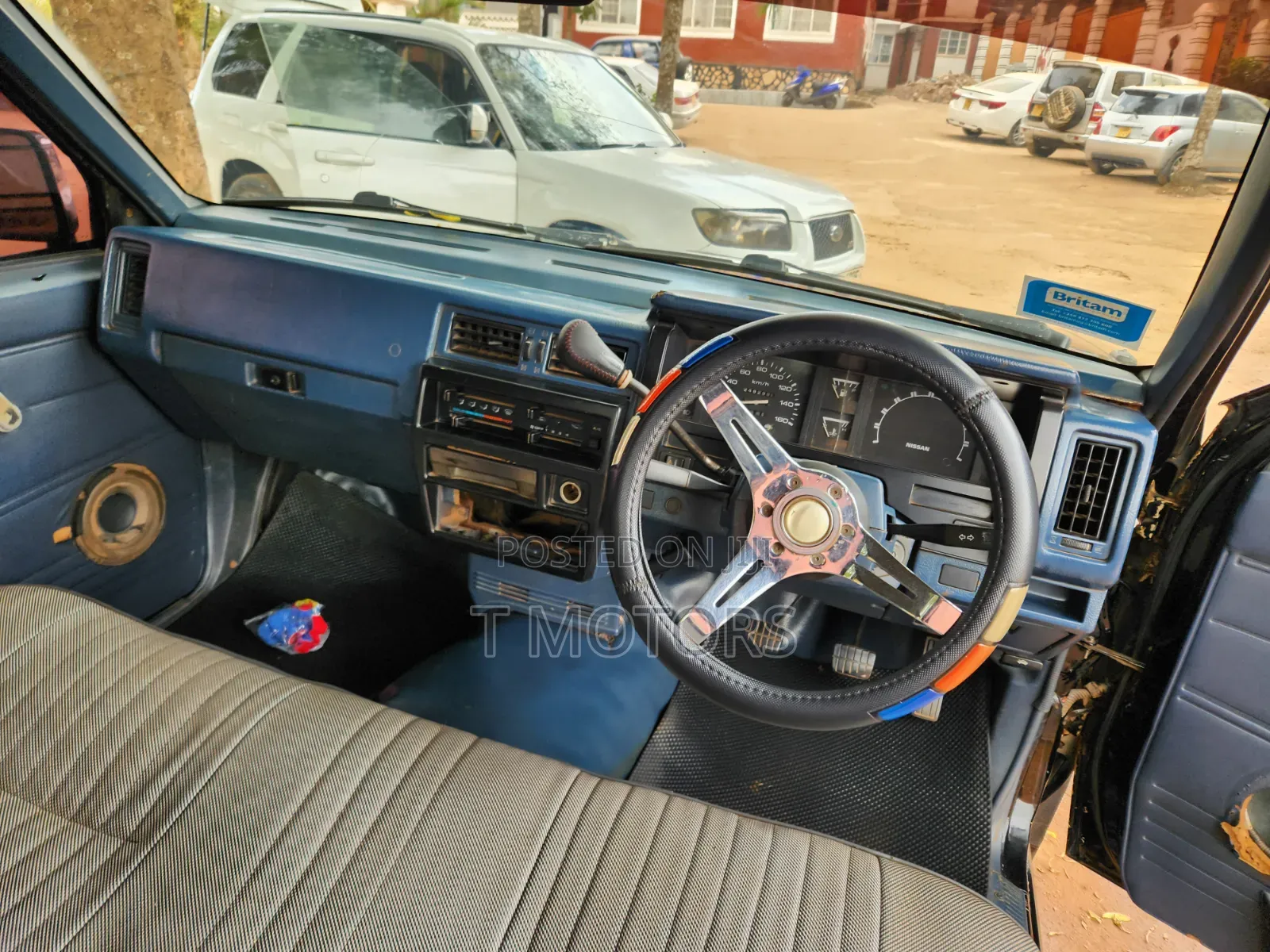 Nissan Pick-Up 1991 Black