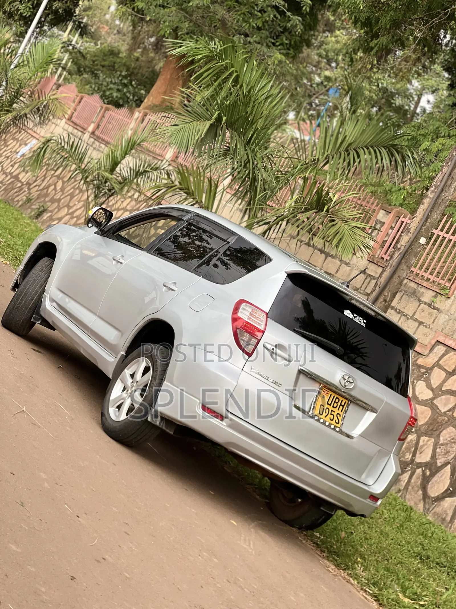 Toyota Vanguard 2008 Silver