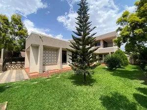 4bdrm Duplex in Kitende, Central Division for sale