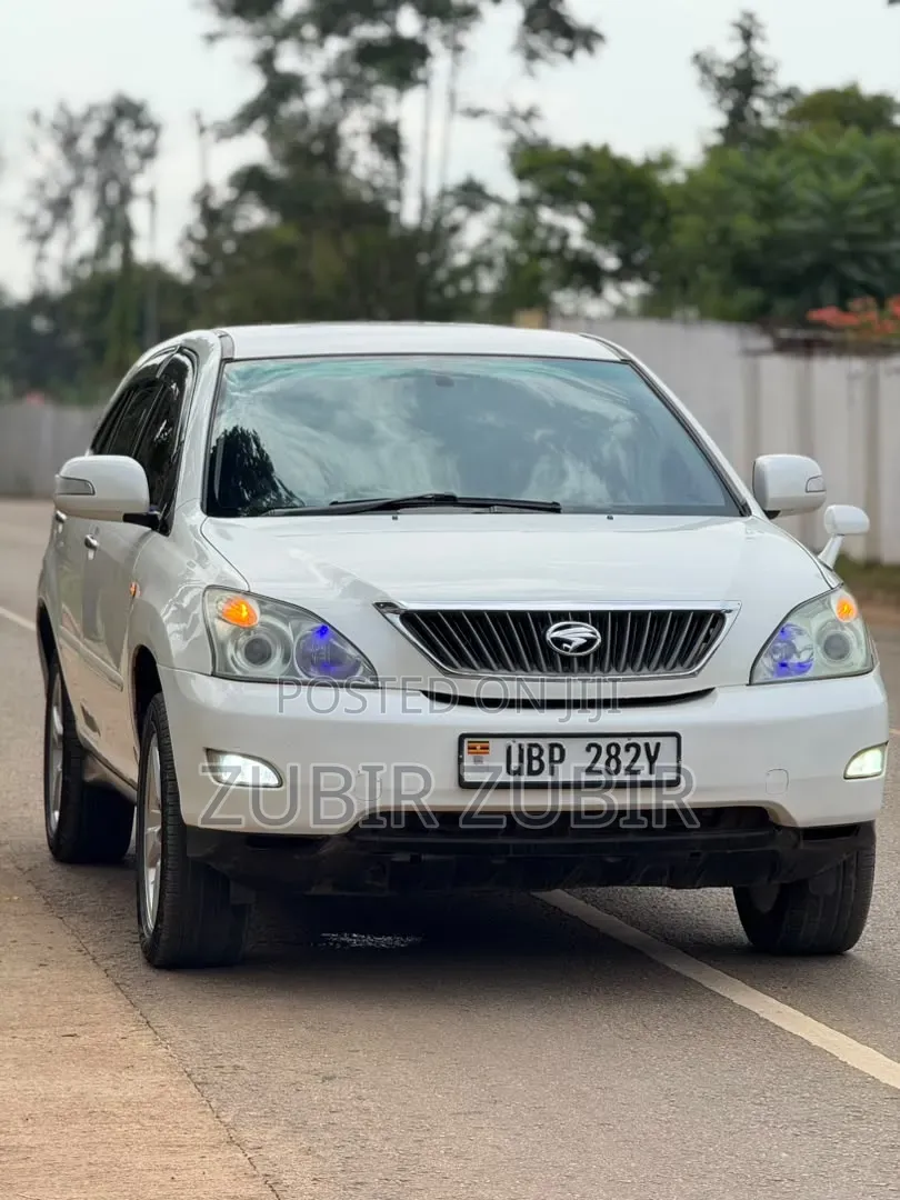 Toyota Harrier 2010 White