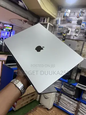 Laptop Apple MacBook Pro 2021 M1 16GB Apple M1 SSD 512GB