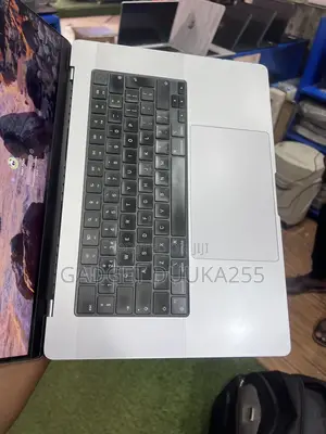 Laptop Apple MacBook Pro 2021 M1 16GB Apple M1 SSD 512GB