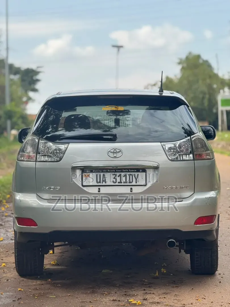 Toyota Harrier 2010 Silver