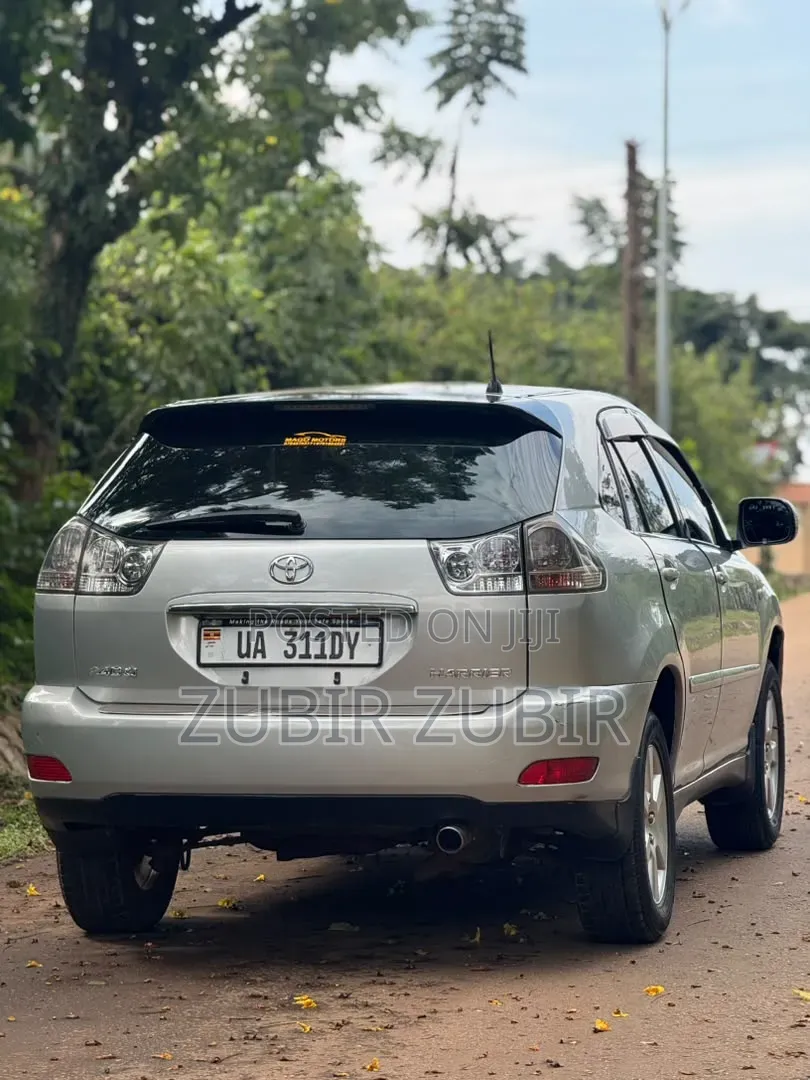 Toyota Harrier 2010 Silver