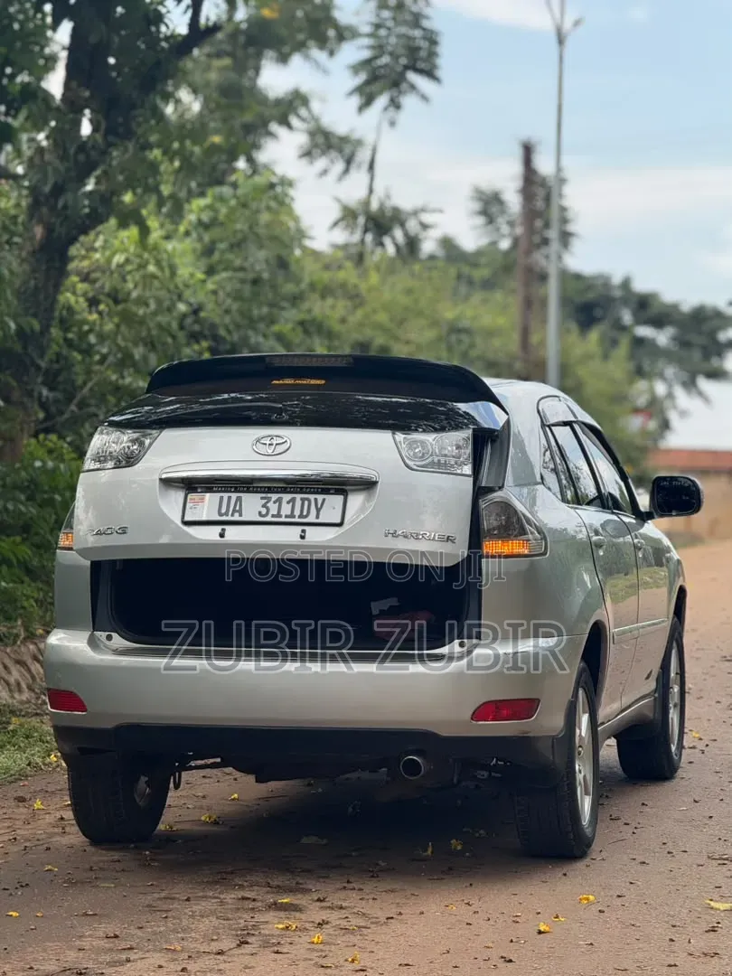 Toyota Harrier 2010 Silver