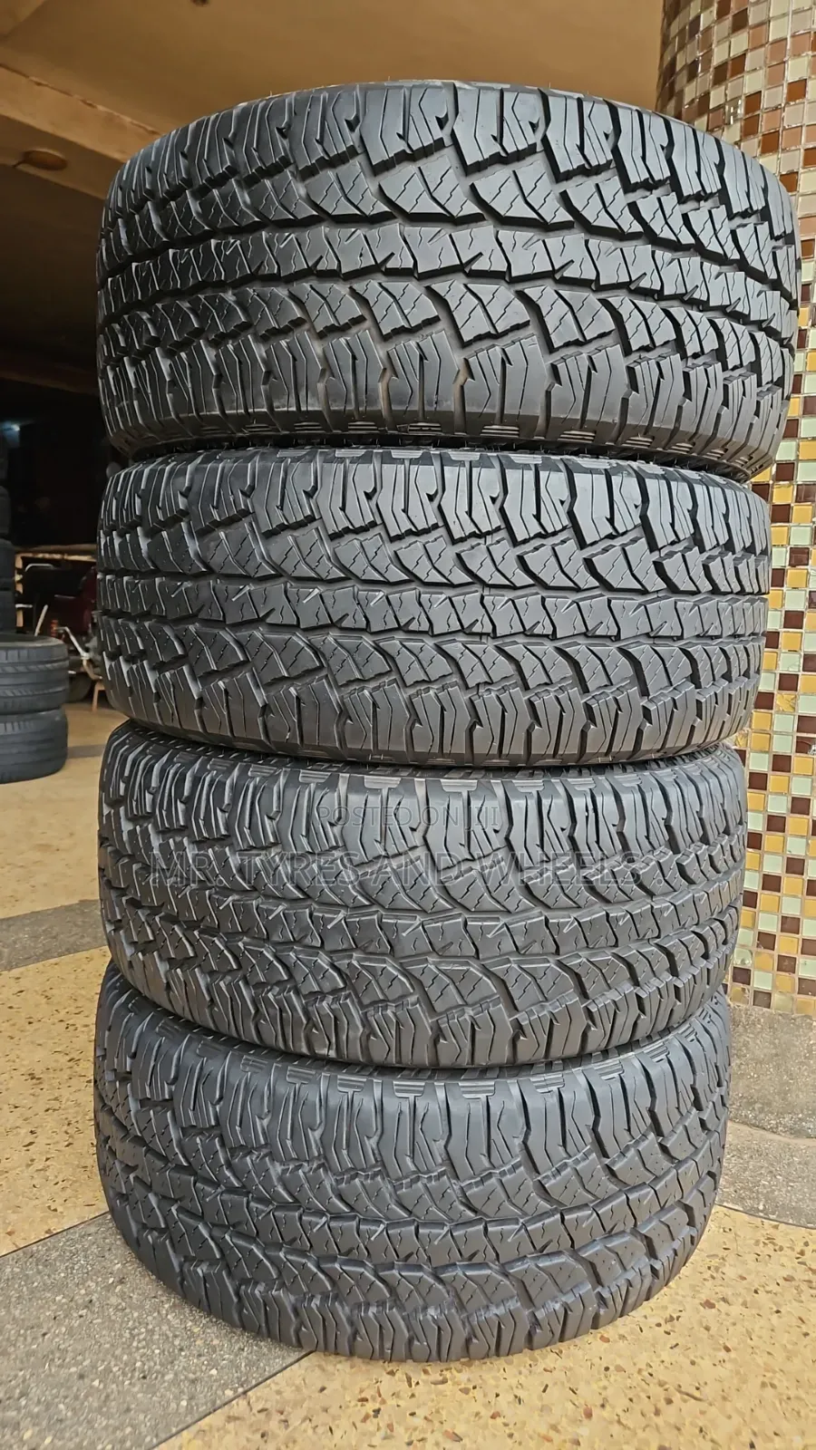 285/50r20 Firstclass Used Only 1week