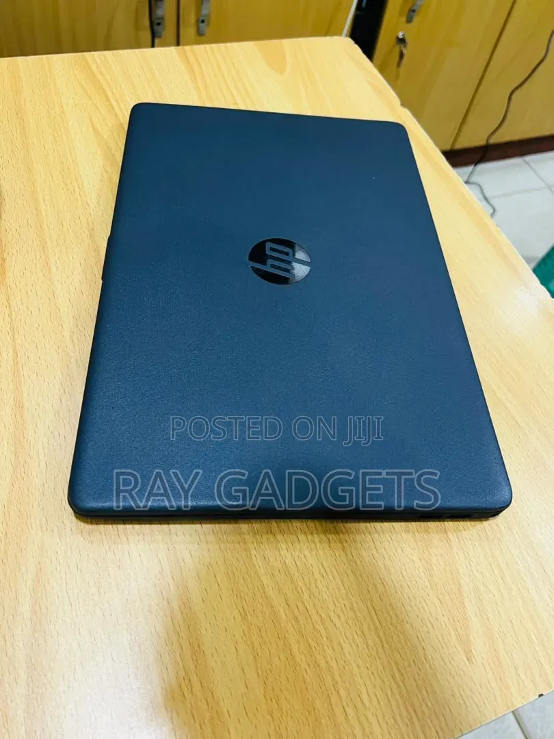 New Laptop HP 15-da2933nia 8GB AMD Ryzen SSD 256GB
