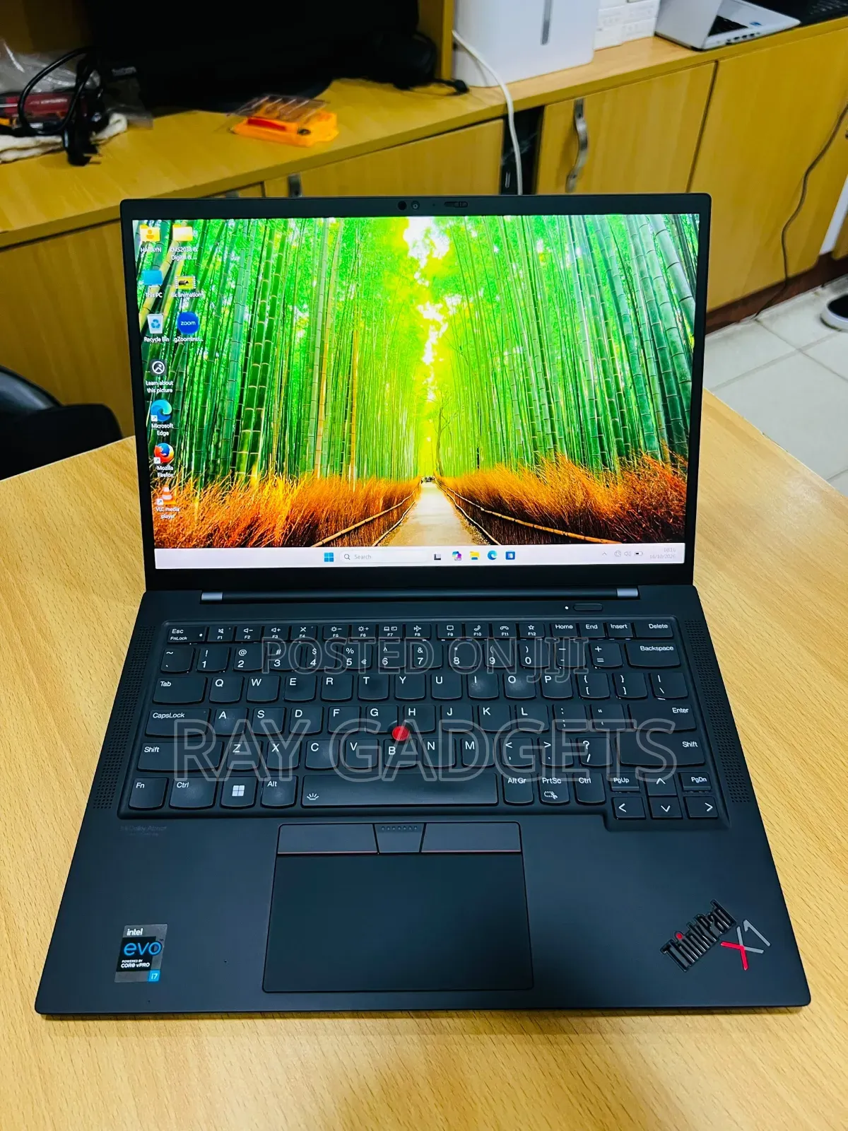 New Laptop Lenovo ThinkPad X1 Carbon 16GB Intel Core i7 SSD 512GB