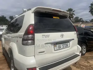 Toyota Land Cruiser Prado 2008 White