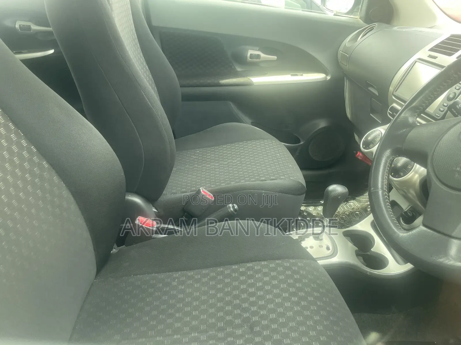 Toyota IST 2010 Silver