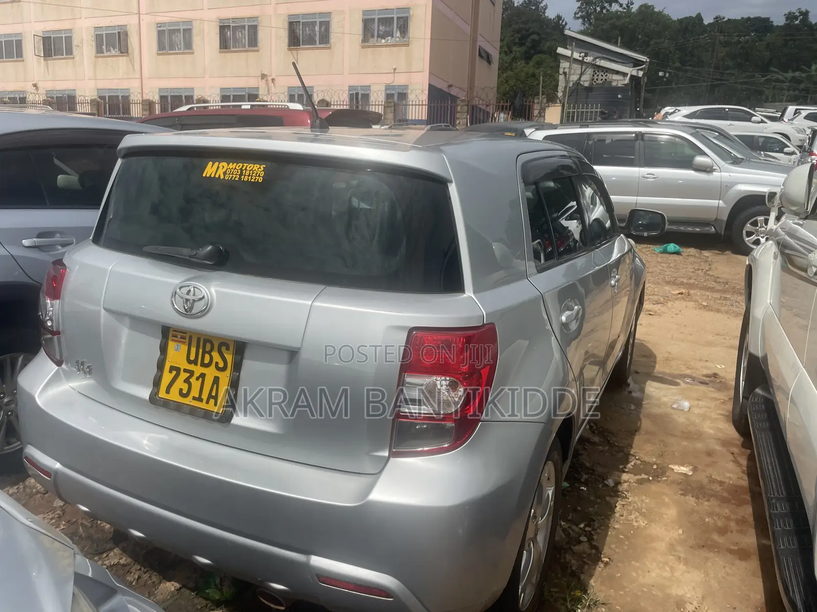 Toyota IST 2010 Silver