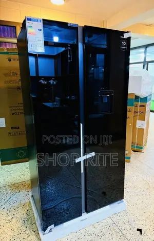 Hisense 750 Liters Side by Side Black Mirror Finish