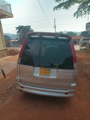 Toyota Noah 2002 Silver