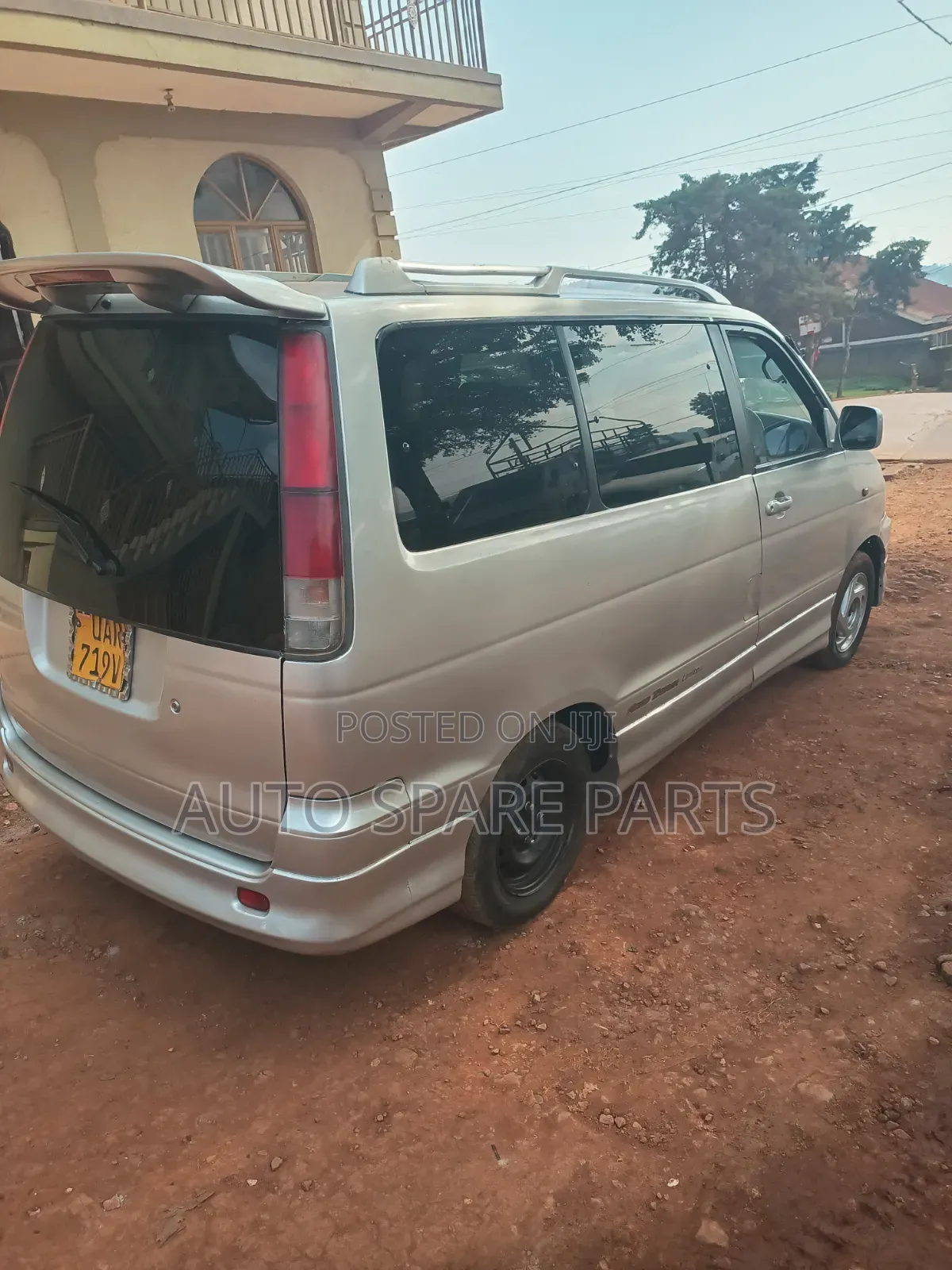 Toyota Noah 2002 Silver
