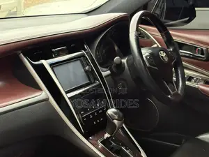Toyota Harrier 2.5 Hybrid 4WD 2015 Black