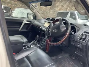 Toyota Land Cruiser Prado 2015 White
