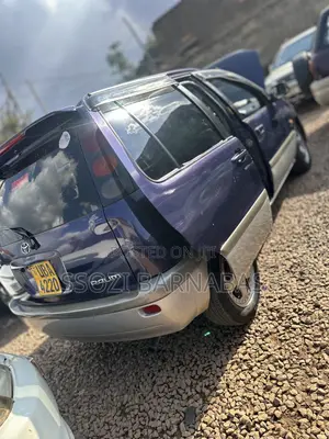 Toyota Raum 1998 Blue