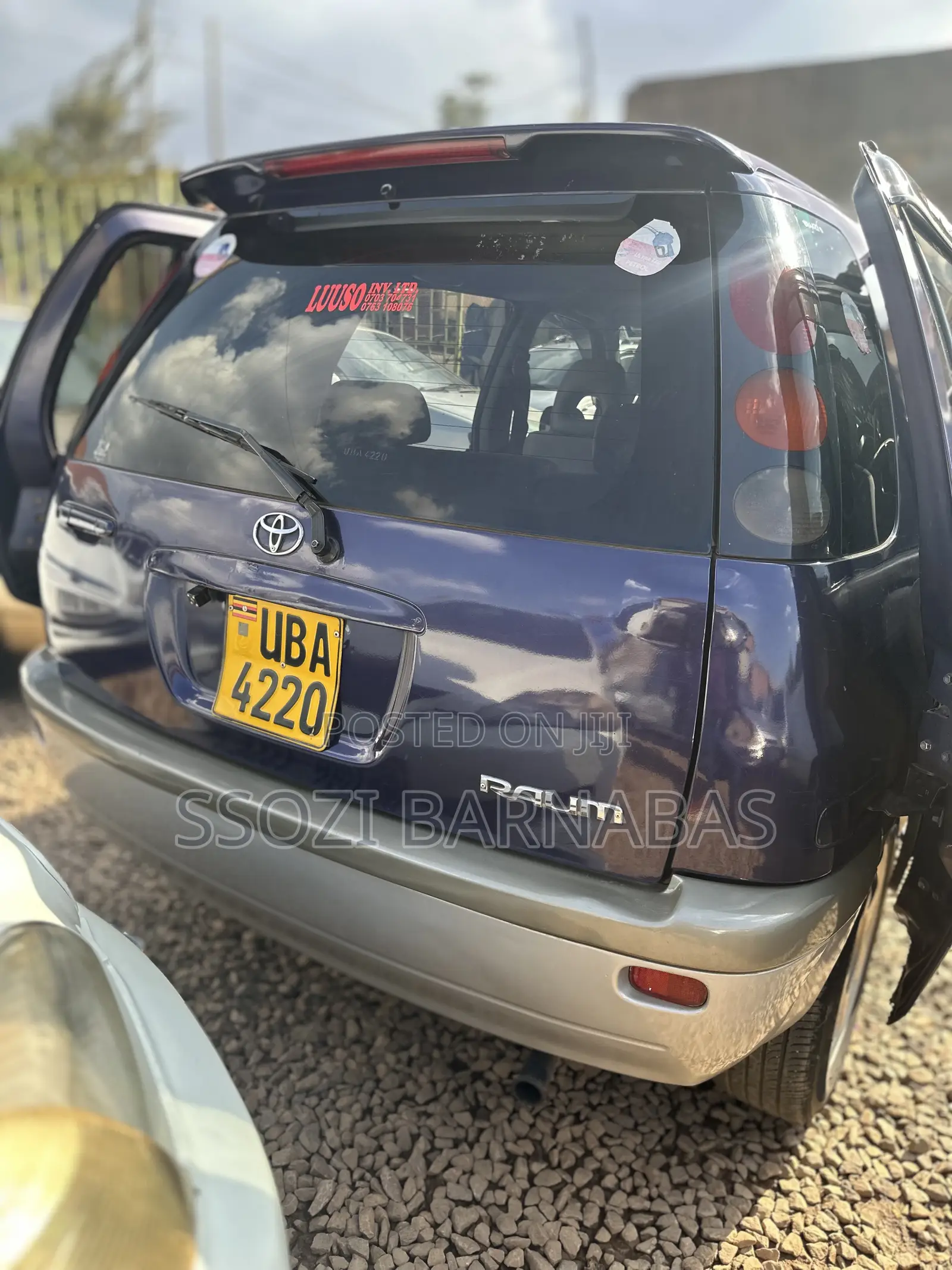 Toyota Raum 1998 Blue