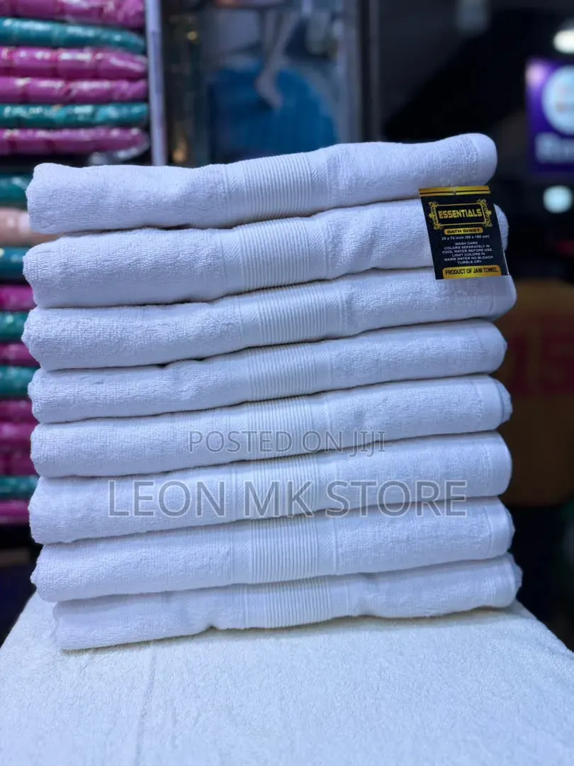 Luxury White Cozy Towels