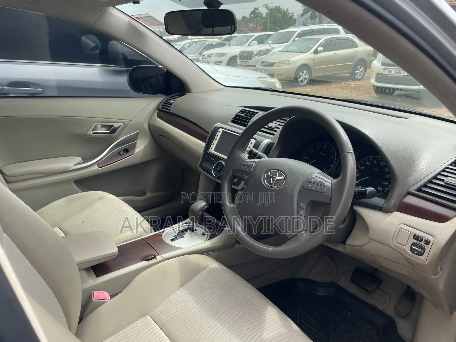 Toyota Premio 2010 Silver